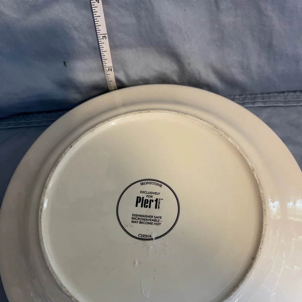 Pier 1 plates